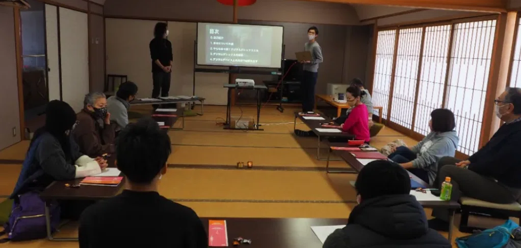 香川県・ルポール粟島での登壇の様子